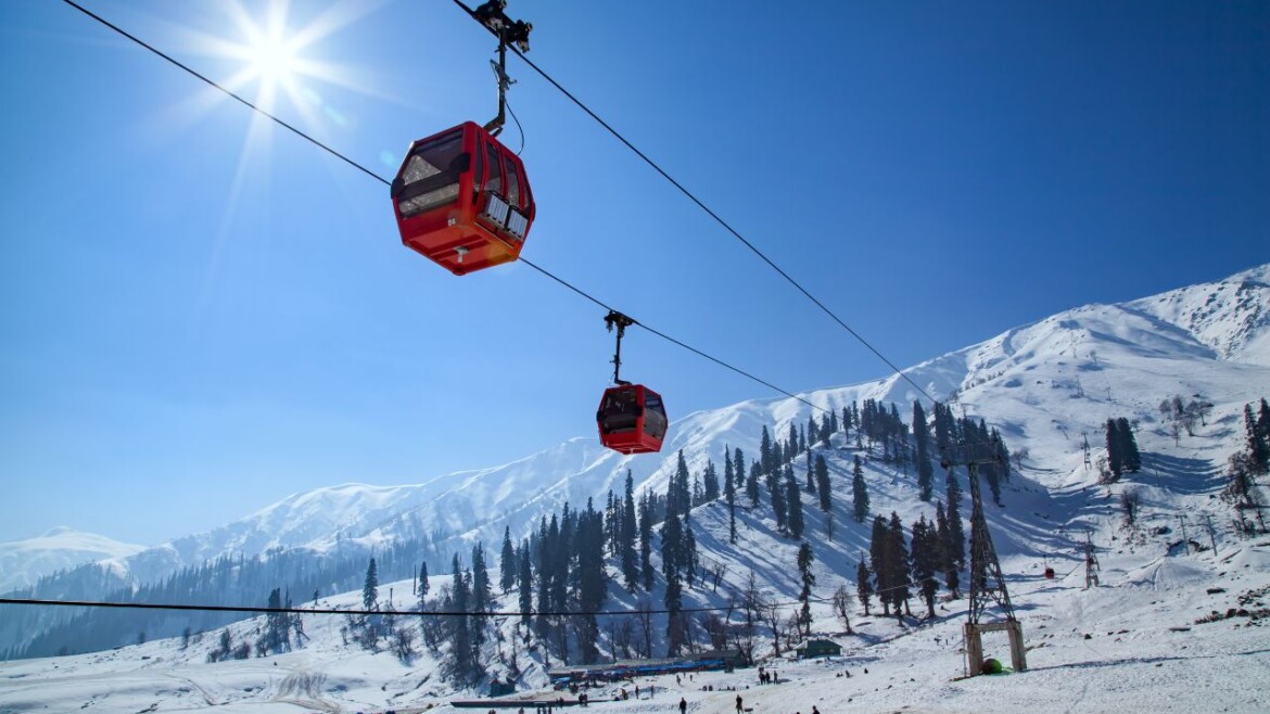 Best Places in Kashmir to Escape from the Hassle of Gurgaon & Delhi